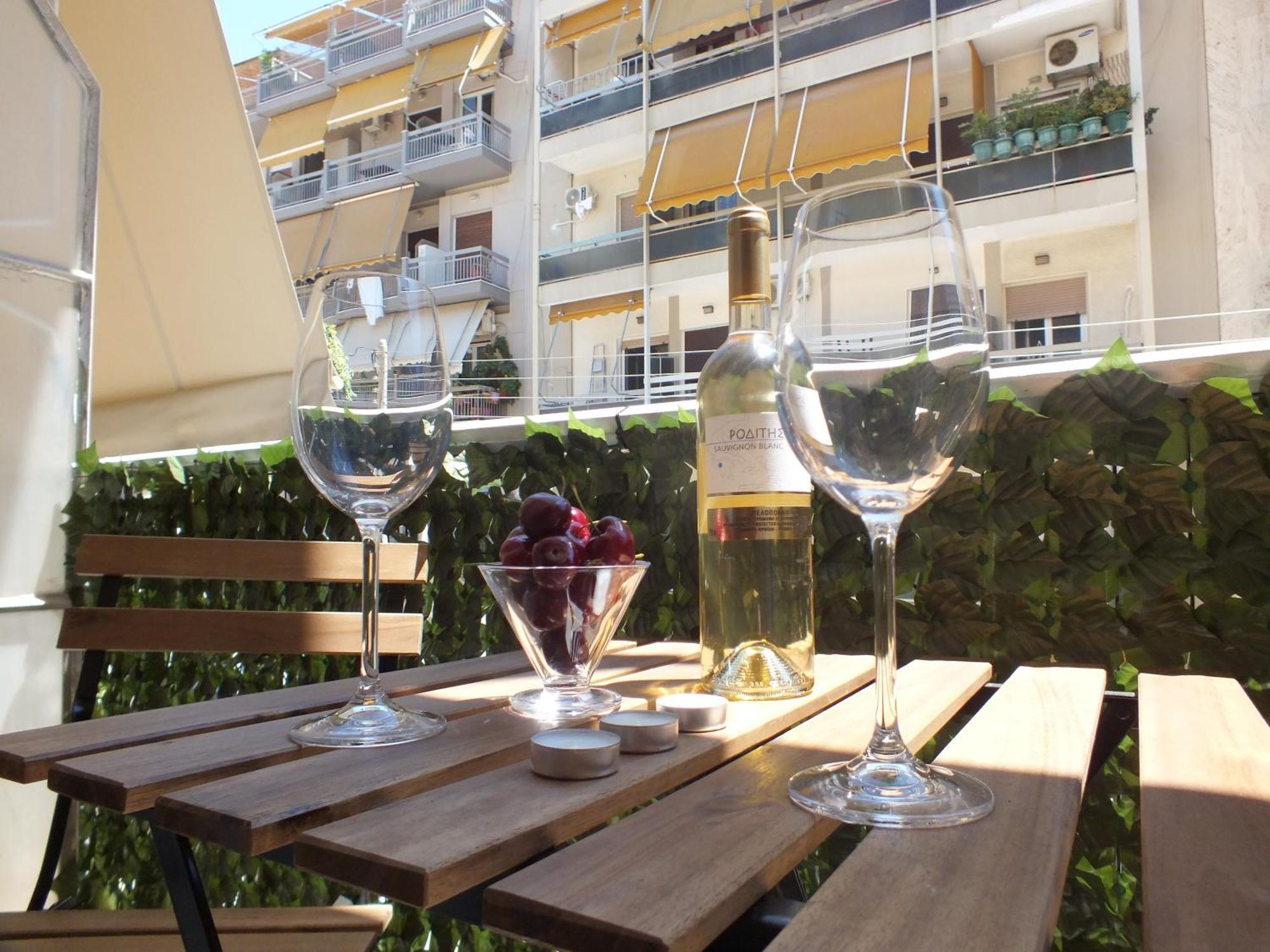 Cozy Apartment At Panormou Metro, Athens City Center Atenas Exterior foto