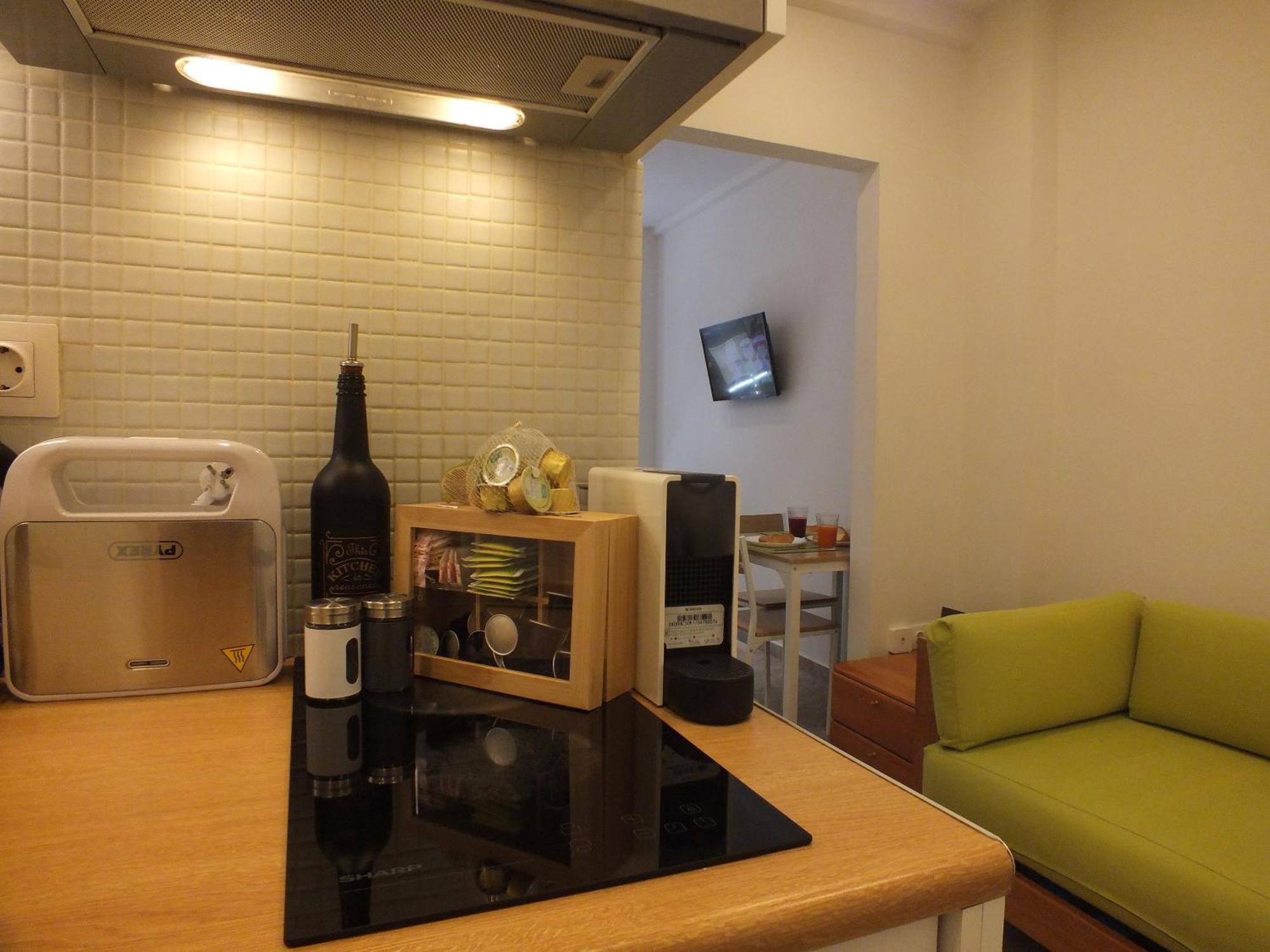 Cozy Apartment At Panormou Metro, Athens City Center Atenas Exterior foto